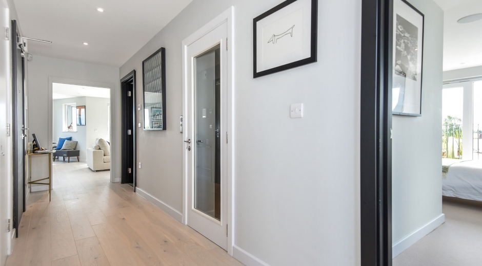 298 haydons road wimbledon Hallway