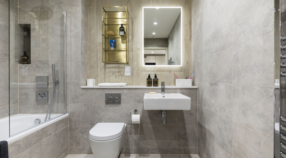 Greenwich High Road 102 - bathroom