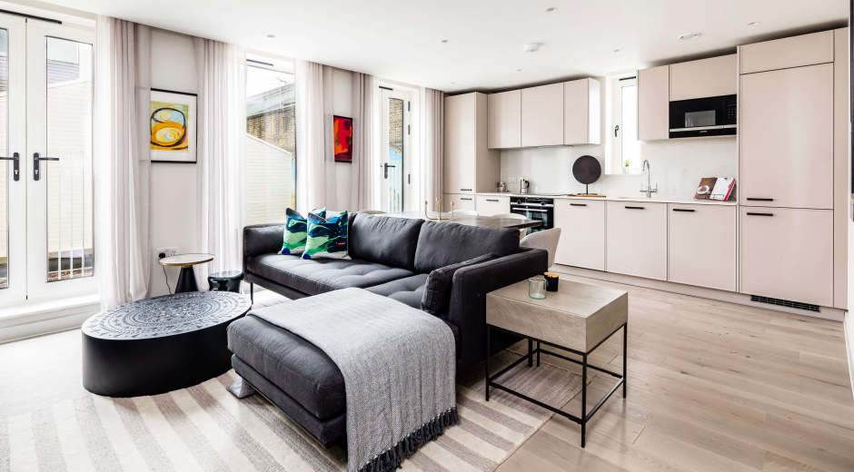 4, 237 Brixton Hill living room